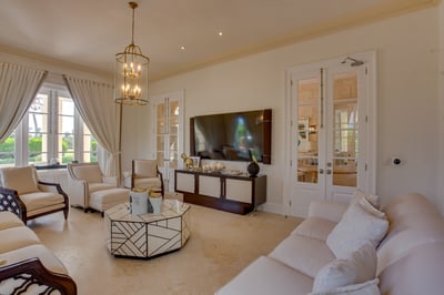 Luxury Villa Photo #25