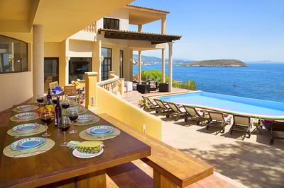 Luxury Villa Photo #5
