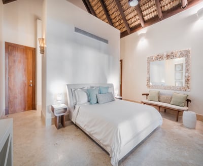 Luxury Villa Photo #34