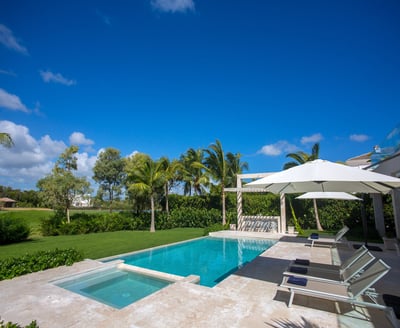 Luxury Villa Photo #14