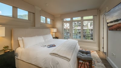 King Bedroom 2