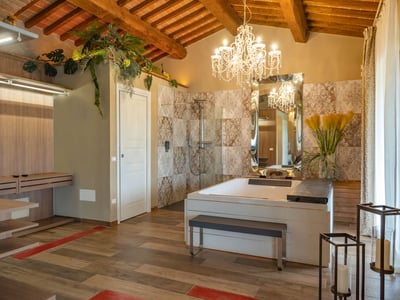 Luxury Villa Photo #16