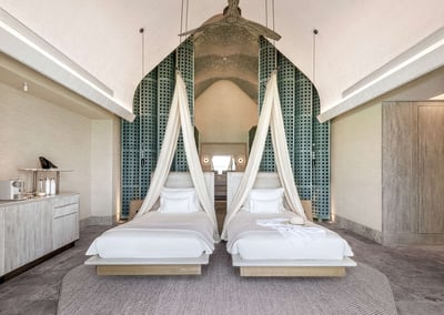 Luxury Villa Photo #5