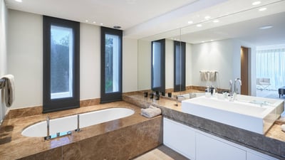 Luxury Villa Photo #24