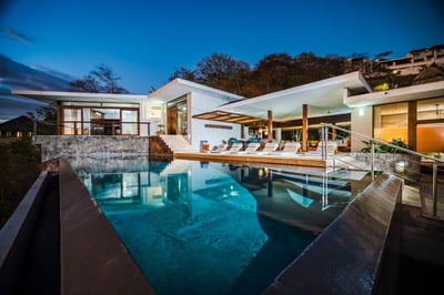 Luxury Villa Photo #4