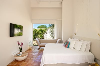 Luxury Villa Photo #36