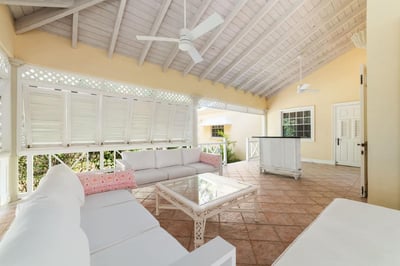 Luxury Villa Photo #13