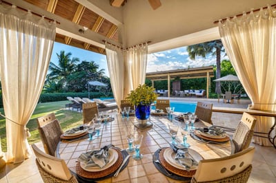 Luxury Villa Photo #10