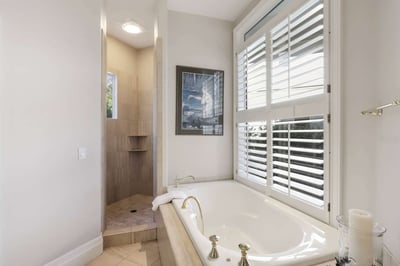 Luxury Villa Photo #34