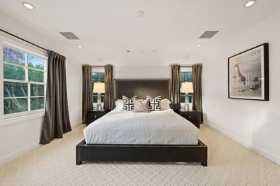 Luxury Villa Photo #35