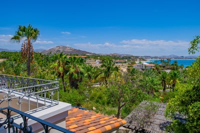 Luxury Villa Photo #35