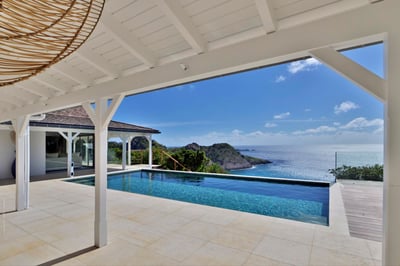 Luxury Villa Photo #8