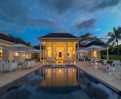 Luxury Villa Photo #26