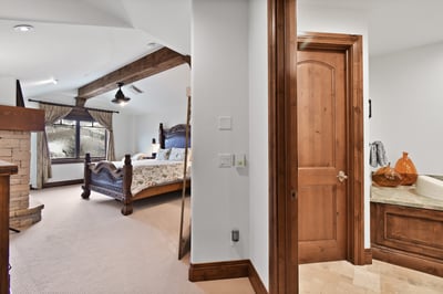 Luxury Villa Photo #19