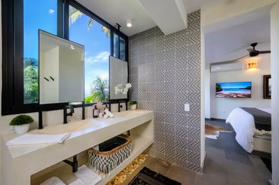 Luxury Villa Photo #31