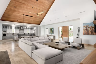 Luxury Villa Photo #24