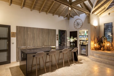 Luxury Villa Photo #47