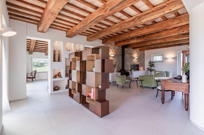 Luxury Villa Photo #27