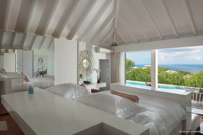 Luxury Villa Photo #49