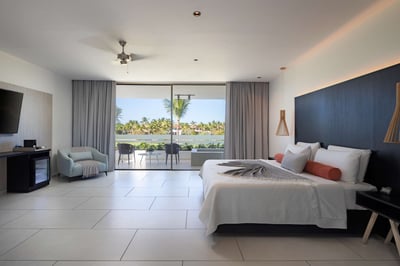 Luxury Villa Photo #36