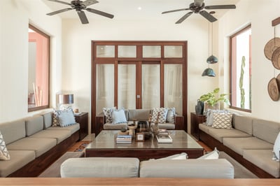 Luxury Villa Photo #13
