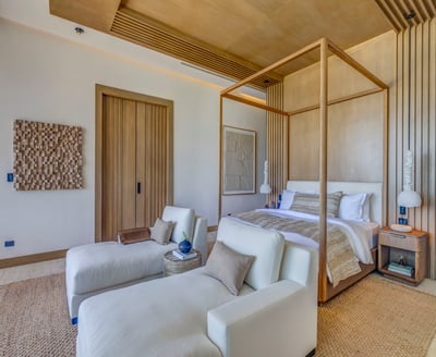 Luxury Villa Photo #36