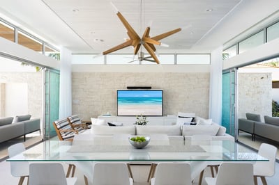 Luxury Villa Photo #6