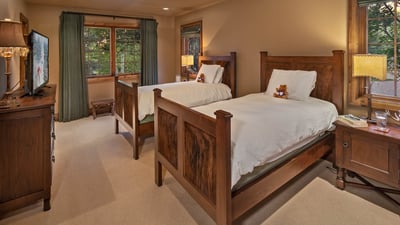 Double twin room suite on lower level