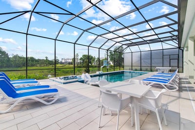 Luxury Villa Photo #3