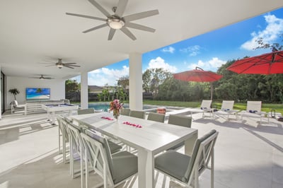 Luxury Villa Photo #9