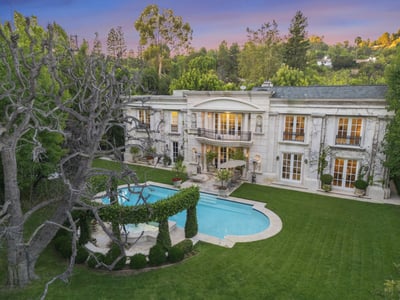 Luxury Villa Photo #4