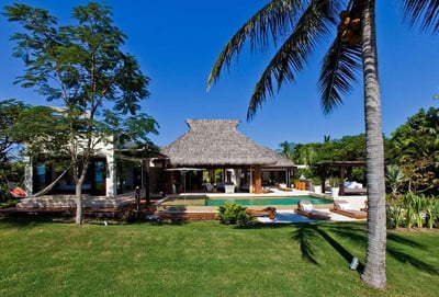 Luxury Villa Photo #4
