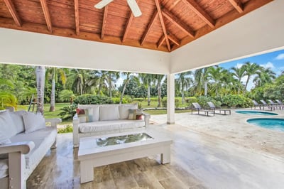 Luxury Villa Photo #15