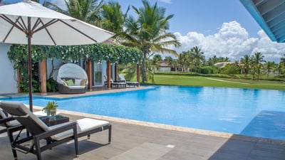 Luxury Villa Photo #5