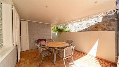 Kitchen & Outdoor Dining Areas