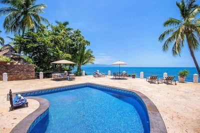 Luxury Villa Photo #4