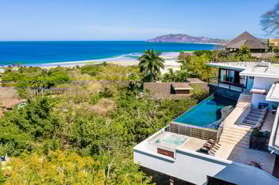 Luxury Villa Photo #7