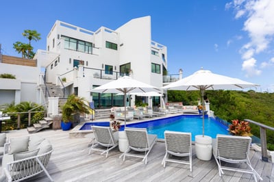 Luxury Villa Photo #2