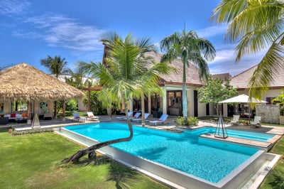 Luxury Villa Photo #5