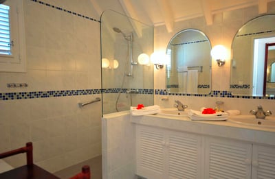 Luxury Villa Photo #14