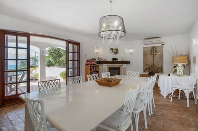 Luxury Villa Photo #15