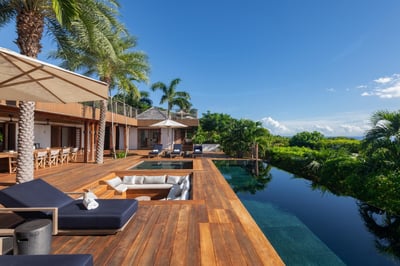 Luxury Villa Photo #5