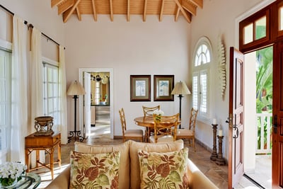 Luxury Villa Photo #16