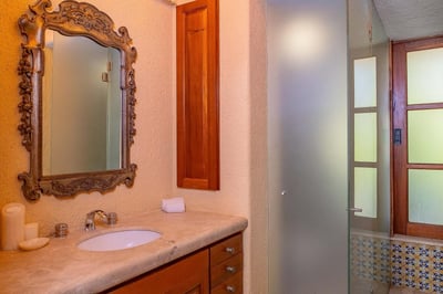 Luxury Villa Photo #31