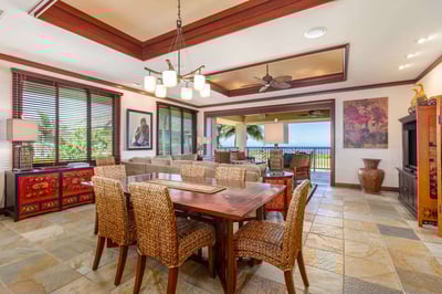 Luxury Villa Photo #10
