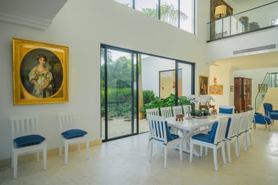 Luxury Villa Photo #32