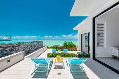 Luxury Villa Photo #9