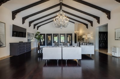 Luxury Villa Photo #26