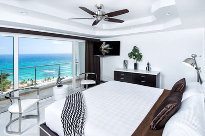 Luxury Villa Photo #27