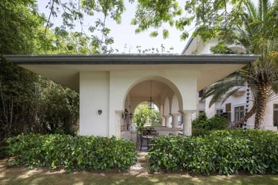 Luxury Villa Photo #13
